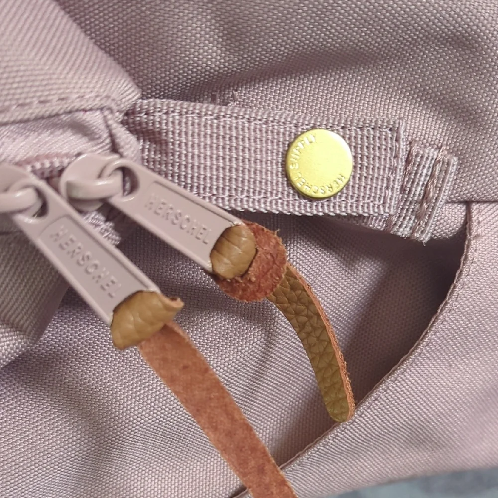 Herschel Supply Company Blush Tote Bag - Picture 7 of 9